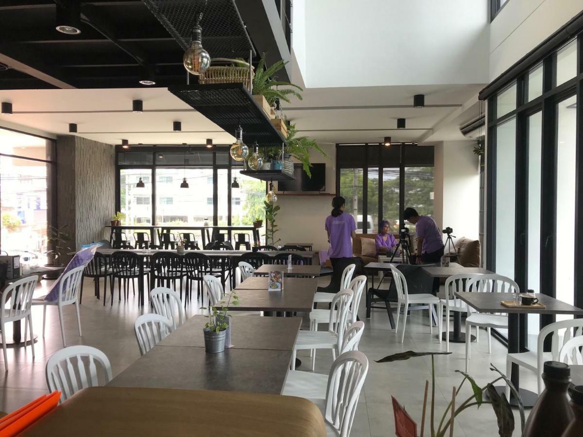 Baan Mae Suvarnabhumi Airport Bangkok Bagian luar foto