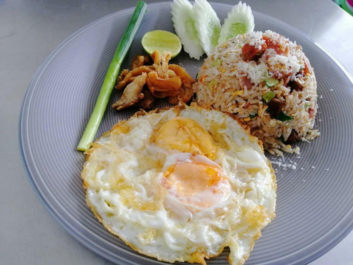 Baan Mae Suvarnabhumi Airport Bangkok Bagian luar foto